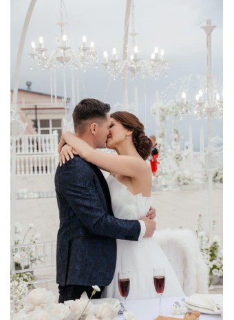 Анастасия Макеева советует люстры Петрасвет